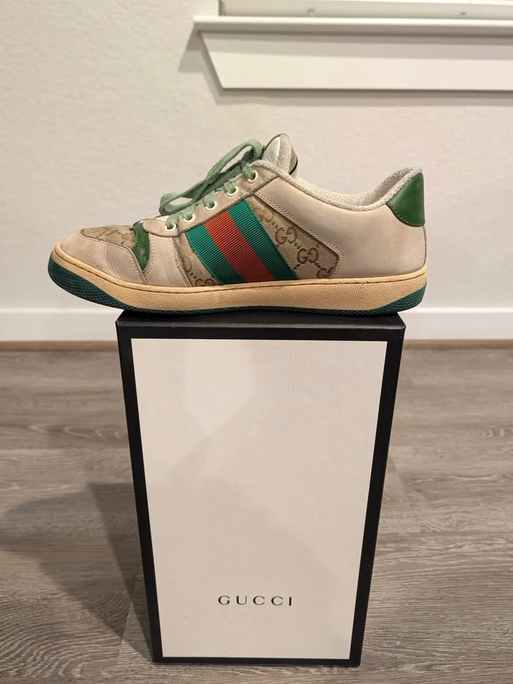 Gucci Men’s Cream Sneaker with Green & Red Web Stripe